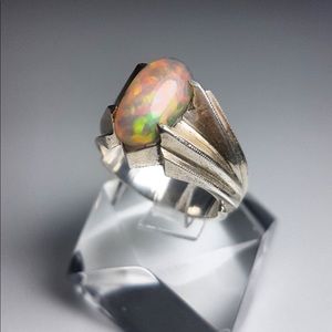 Ethiopian fiery opal
 Unique glitter seven colors